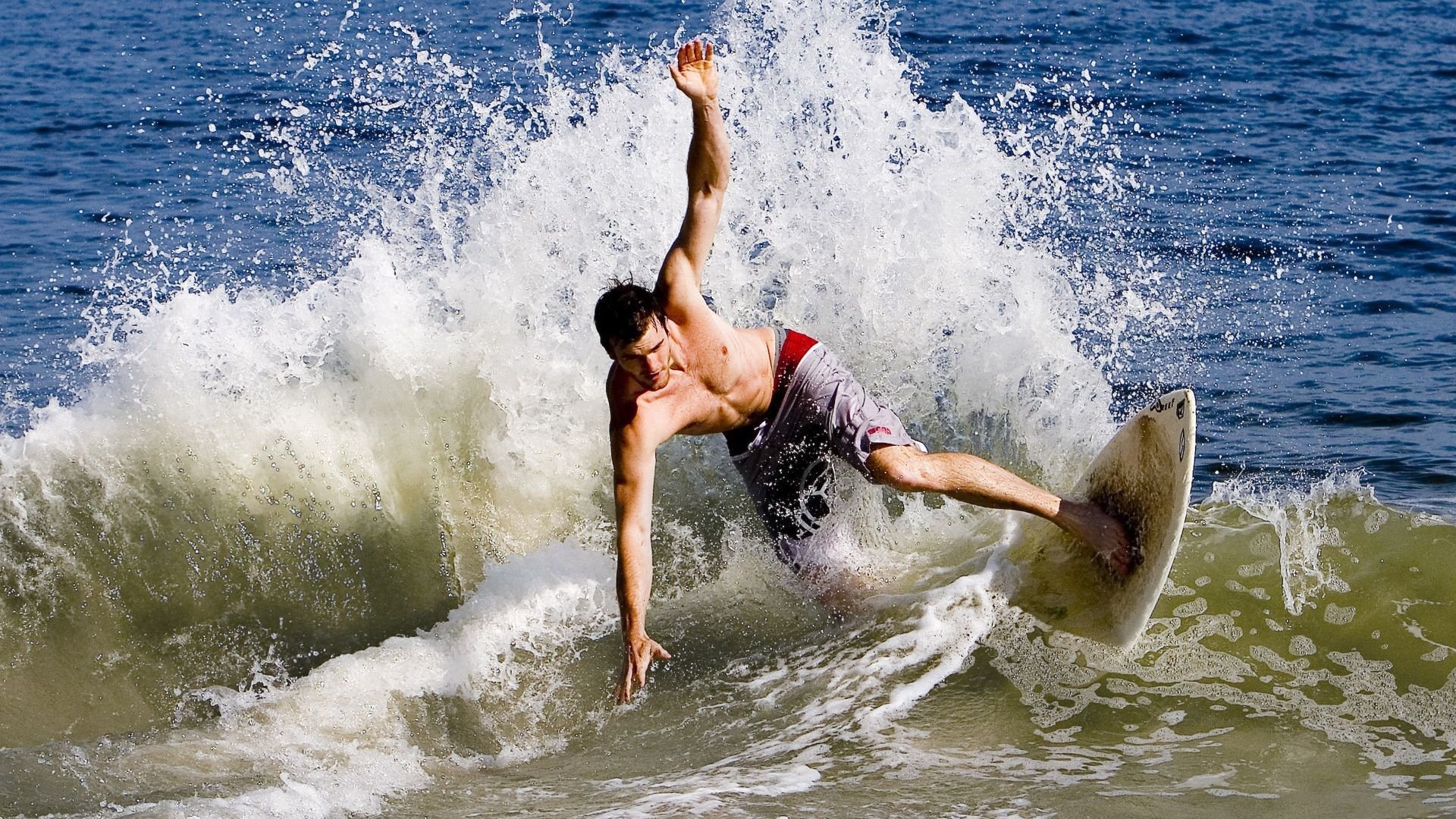 曼联更衣室曝光新季装修风格清新,曼联更衣室曝光新季装修风格清新视频