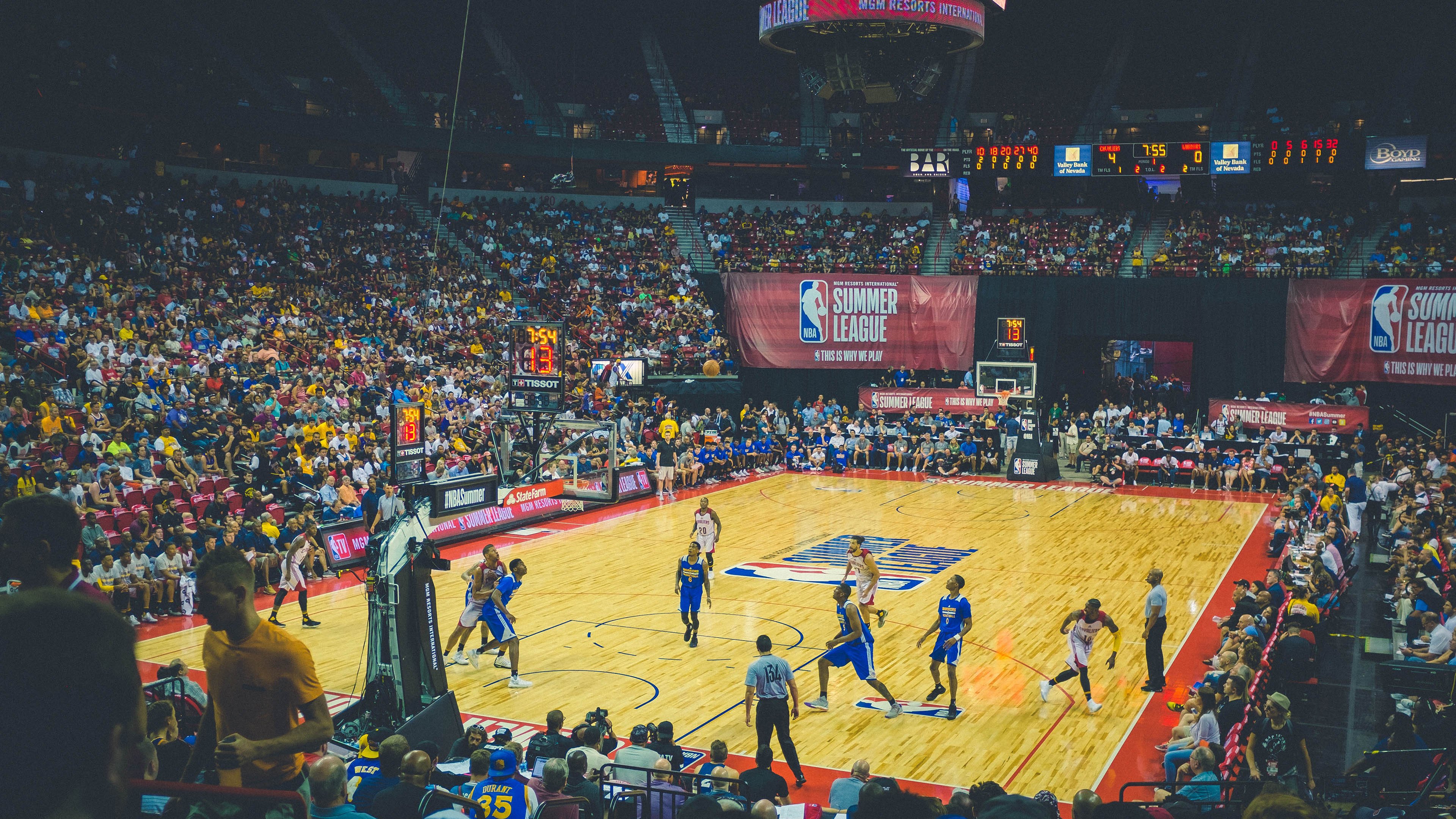 体育新闻中心聚焦运动数据安全管理机制的内容策划,体育数据新闻案例